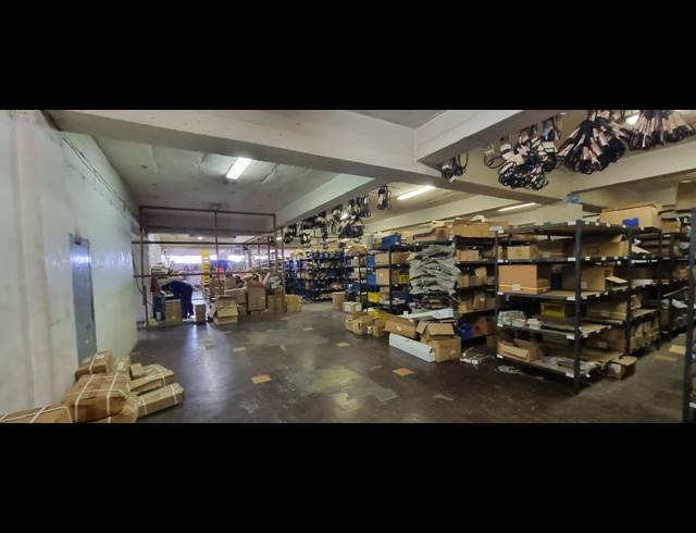 7,175M² WAREHOUSE FOR SALE IN NEW CENTRE